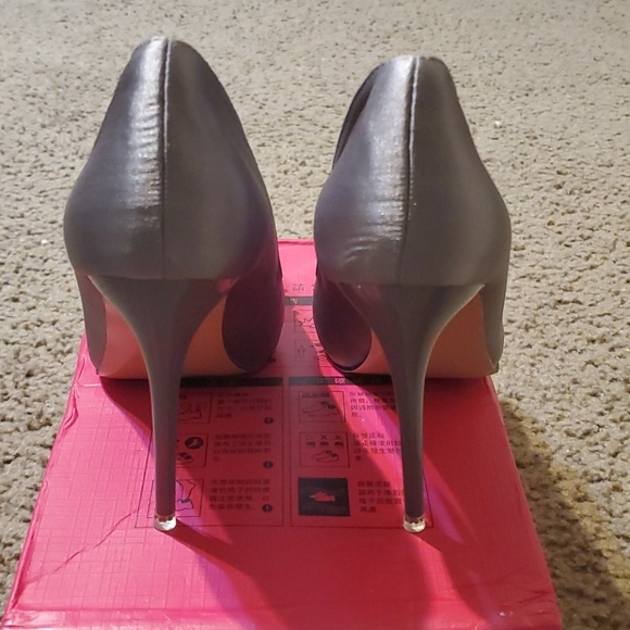 Pretty  Heels 👠 - Picture 4 of 8